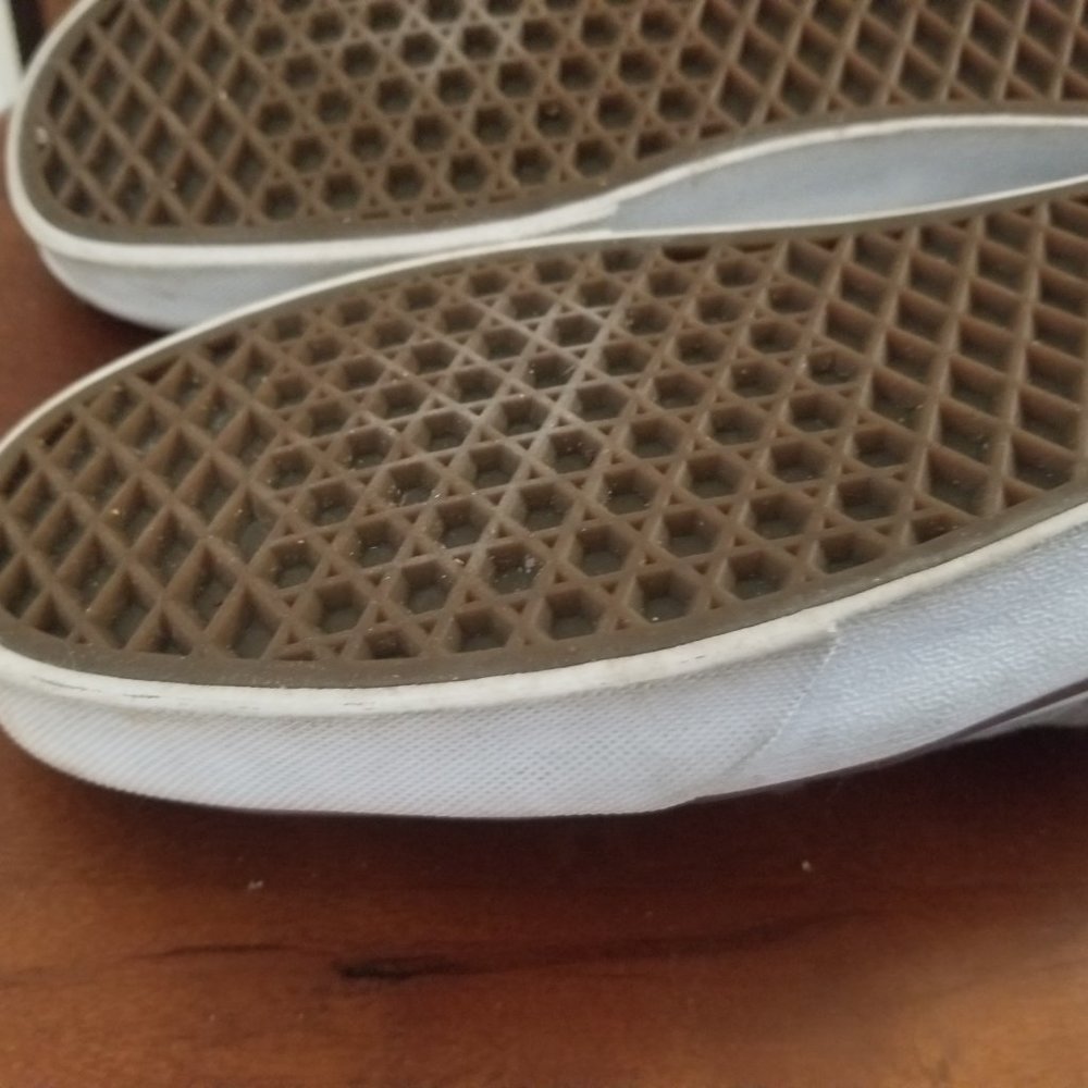 Van's Shoes - Picture 11 of 13
